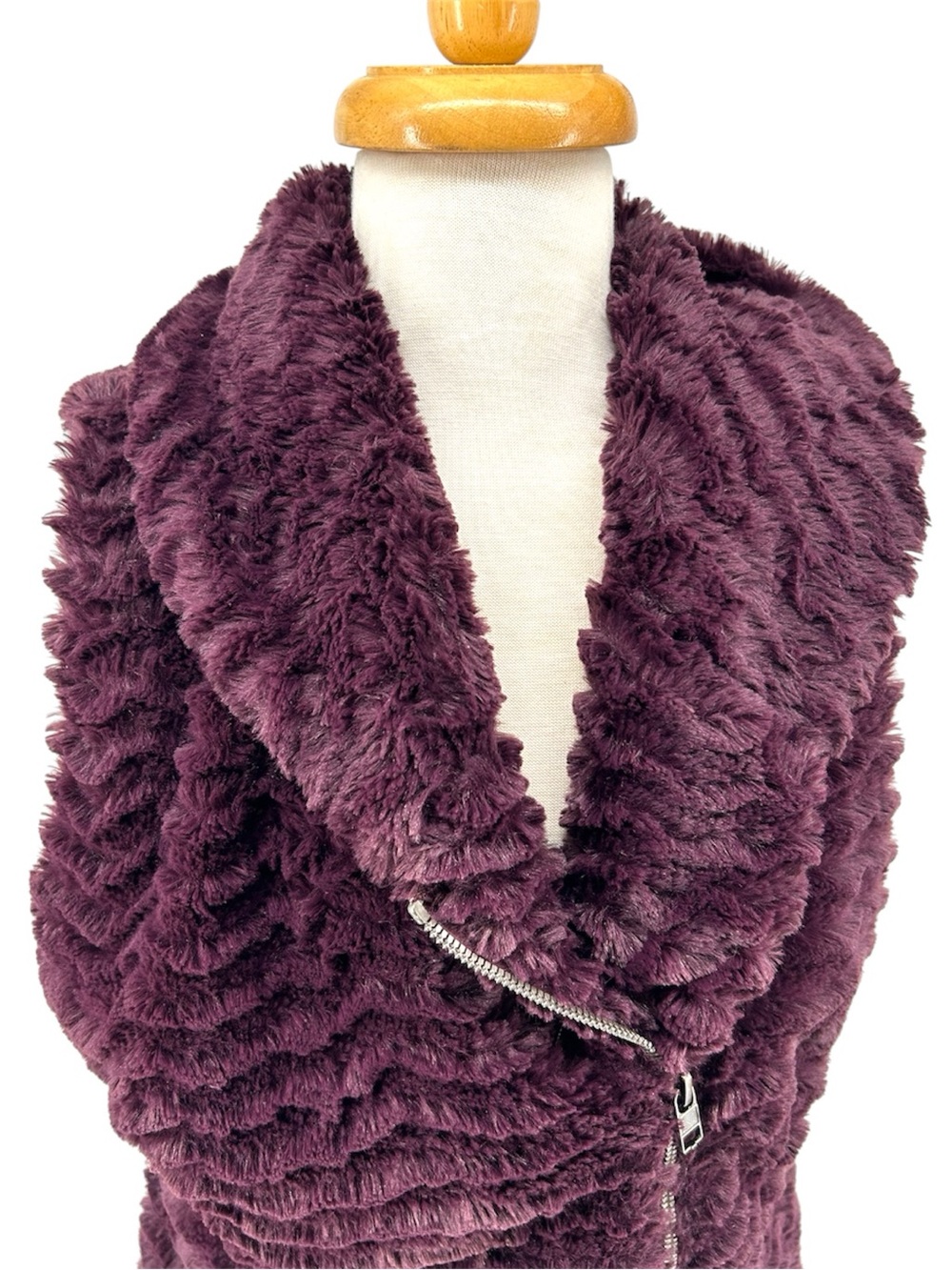 Patagonia Women’s Pelage Vest in Whiskey Plum Size Small - Picture 2 of 8